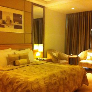Premier Room